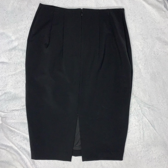 Express NWT Black Slightly Stretchy Lined Pencil Skirt sz 4 - Picture 3 of 9